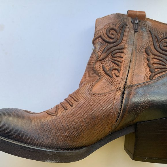 MARCO NEW Italian leather boots in western style. - Picture 12 of 13